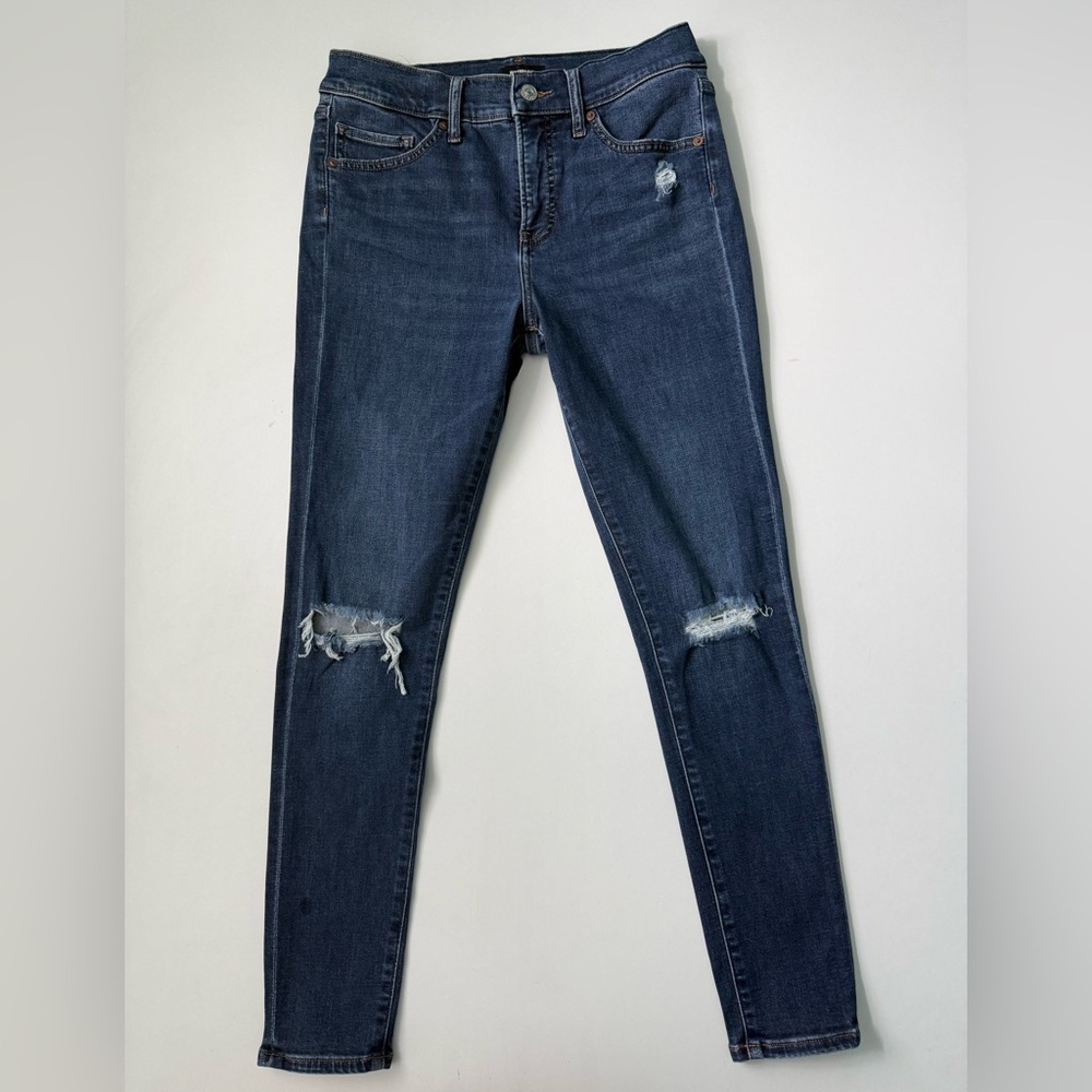 EXPRESS Mid Rise Dark Wash Ripped Supersoft Skinny Jeans Size 6R